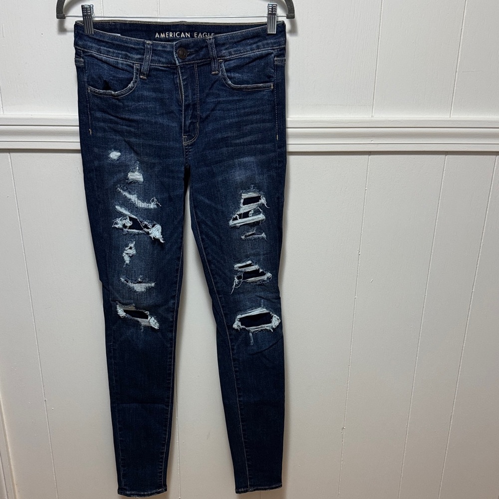 American Eagle Outfitters Women's Dark Blue Distressed Skinny Jeans